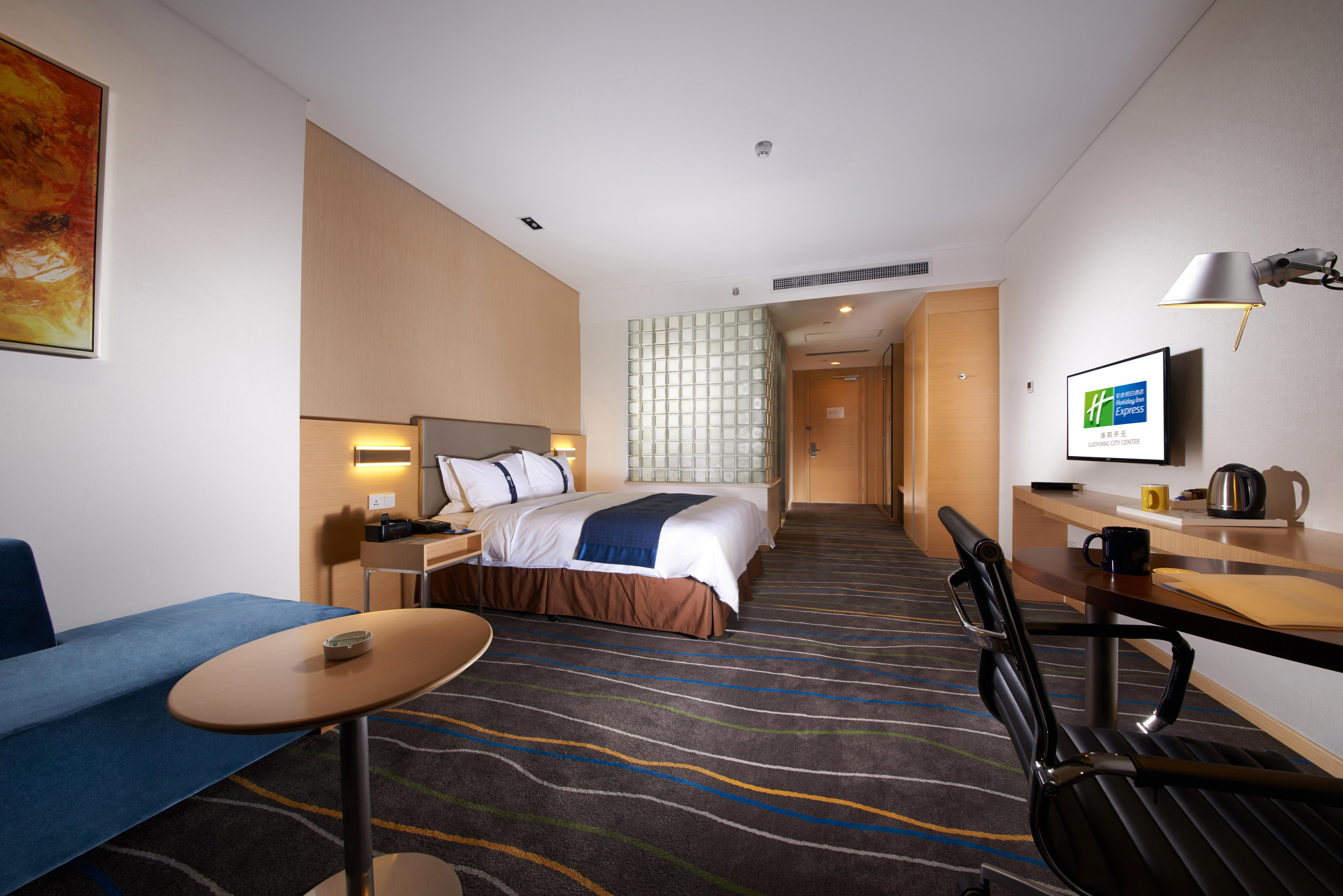 Holiday Inn Express Luoyang City Center By Ihg Exterior foto